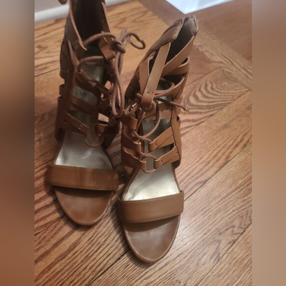Guess heels